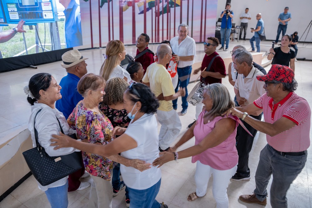 Gobernación del Cesar garantiza alimentación, salud y recreación a 15.000 adultos mayores con ‘Envejecer en Marcha’.